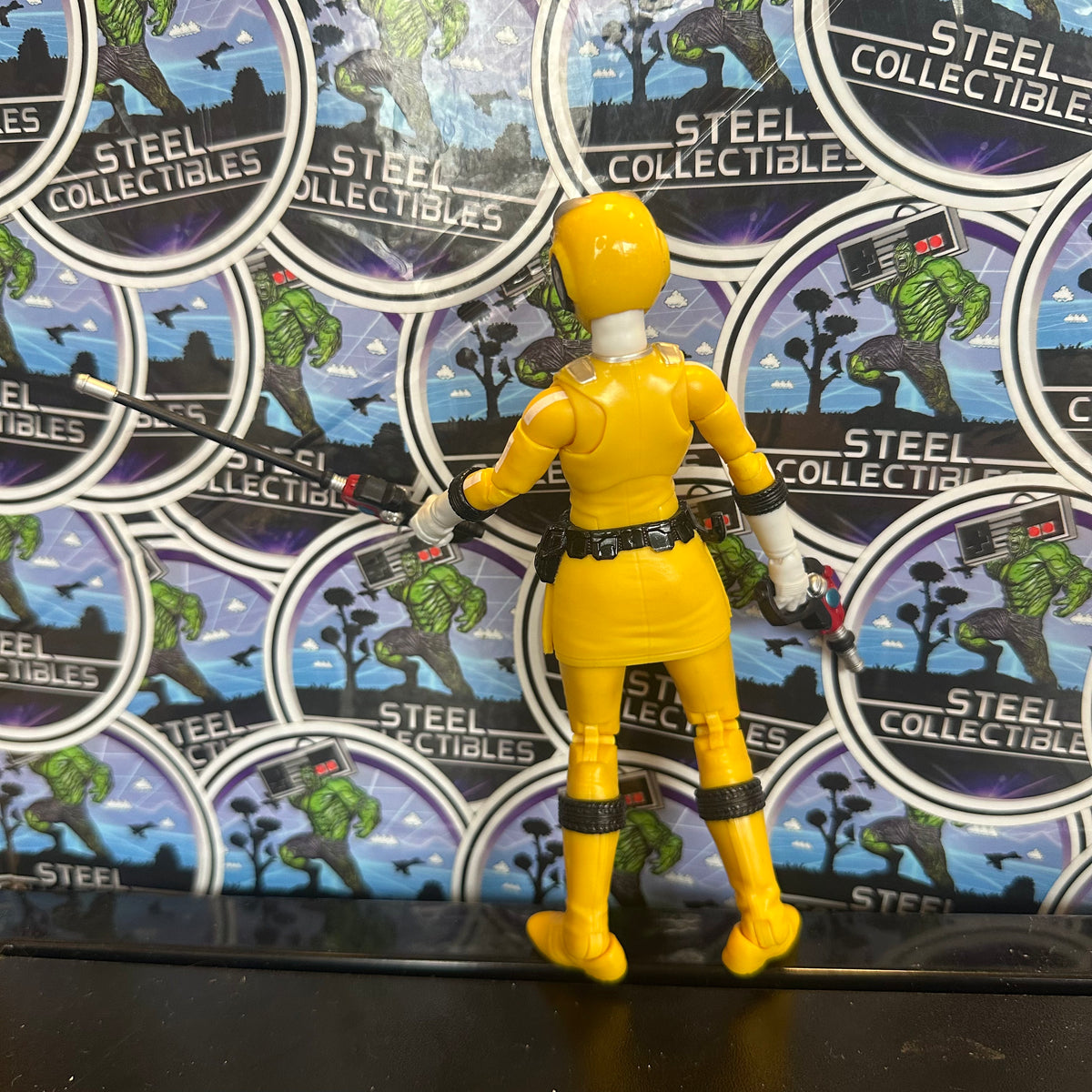 Mighty Morphin Power Rangers- “Lightning Collection” RPM Yellow Ranger ...