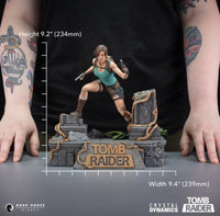 Dark Horse Deluxe- “Tomb Raider” Lara Croft PVC Statue
