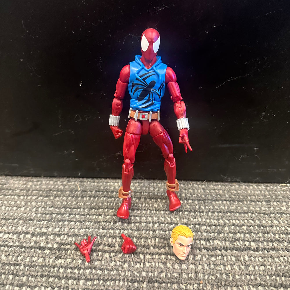 Marvel Legends- “Spider-Man’” Scarlet Spider (Retro Series) Figure