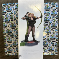 DC Collectibles- “DC Comics Designer Series” Green Arrow & Black Canary (Cliff Chiang) Collectible Statue [CIB]
