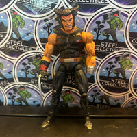 Marvel Legends- ToyBiz 2006 “X-Men: Age of Apocalypse” Weapon-X Wolverine (Giant Man BAF Series) 6” Poseable Action Figure
