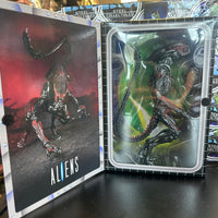 NECA- “Aliens” Night Cougar Alien 7" Poseable Action Figure
