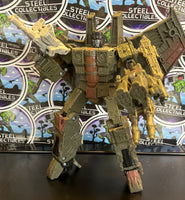 Transformers- “Transformers: War for Cybertron Trilogy” Sparkless Seeker Voyager Class Action Figure
