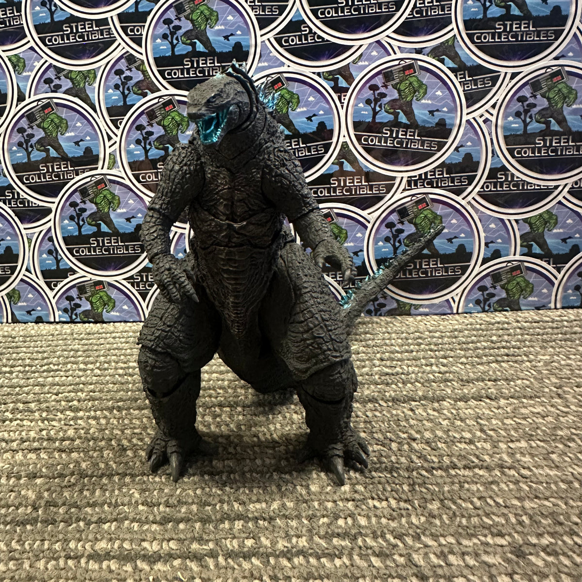 Posable Godzilla S.H. Monsterarts- Bandai “Godzilla vs. Kong” Godzilla Poseable Action ...