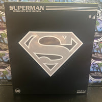 Mezco- Superman (Recovery Suit Edition) One:12 Figure
