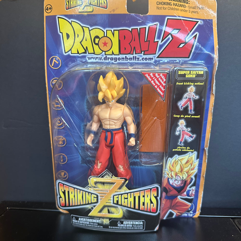 Irwin- “Dragon Ball Z” Striking Z Fighters Super Saiyan Goku Figure (New)