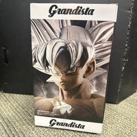 Banpresto- Grandista “Dragon Ball Super” Resolution Of Warriors Ultra Instinct Goku Statue (Pre-owned)
