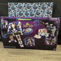 Transformers- “Transformers: Legacy” Autobot Metroplex (Cybertron Universe) Titan Class Poseable Action Figure [CIB]
