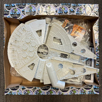 AMT ERTL- “Star Wars” Cut-Away Millenium Falcon (Skill Level 2) Scale Replica Model Kit [CIB]
