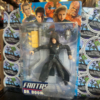 Toy Biz- Marvel’s “Fantastic 4” Dr. Doom (Black Coat Ver.) w/ Traffic Light Poseable Action Figure [New/Sealed]
