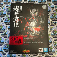 S.I.C. Superior Imaginarive Colosseum- Bandai Spirits Japan “Kamen Rider” Masked Rider Ryuki (First Edition) Tamashii Nations Poseable Action Figure [CIB]
