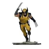 McFarlane Toys- Marvel’s “Wolverine” Video Game Wolverine (Gold Label Collection) 1:10 Scale Posed Figure/Statue w/ Scene Display Base & Collectible Trading Card [New/Sealed]
