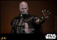 Sideshow- “Star Wars” Battle Damaged Darth Vader (Deluxe Version) Hot Toys 1/6 Scale [New/Sealed]
