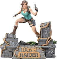 Dark Horse Deluxe- “Tomb Raider” Lara Croft PVC Statue
