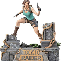 Dark Horse Deluxe- “Tomb Raider” Lara Croft PVC Statue