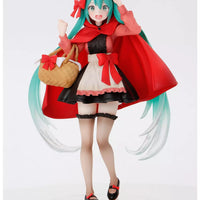 Taito “Wonderland” Hatsune Miku Figure