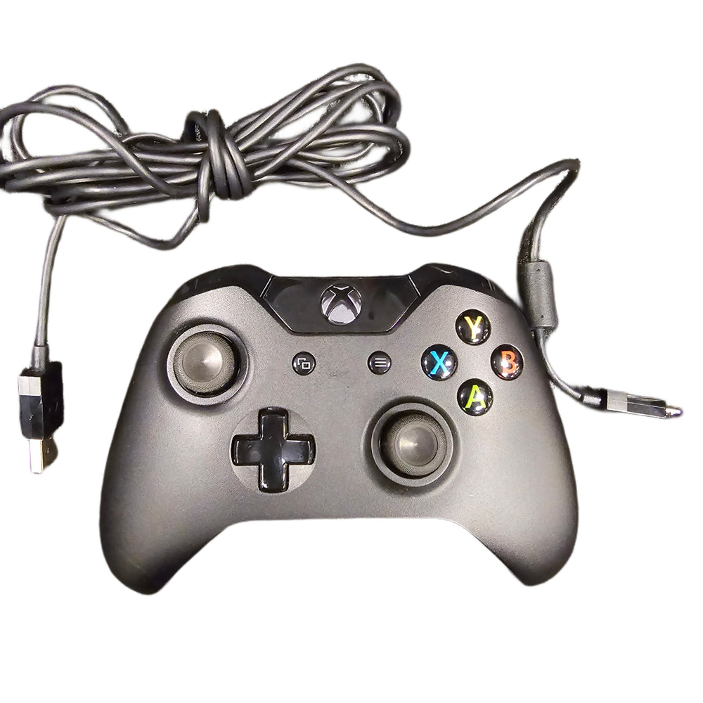 XBOX ONE OFFICIAL WIRELESS CONTROLLER W/ RECHARGABLE BATTERY & CABLE