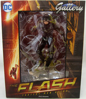 DC Diamond Gallery The Flash (CW) Diorama Statue
