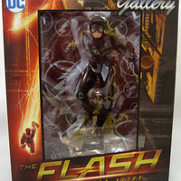 DC Diamond Gallery The Flash (CW) Diorama Statue