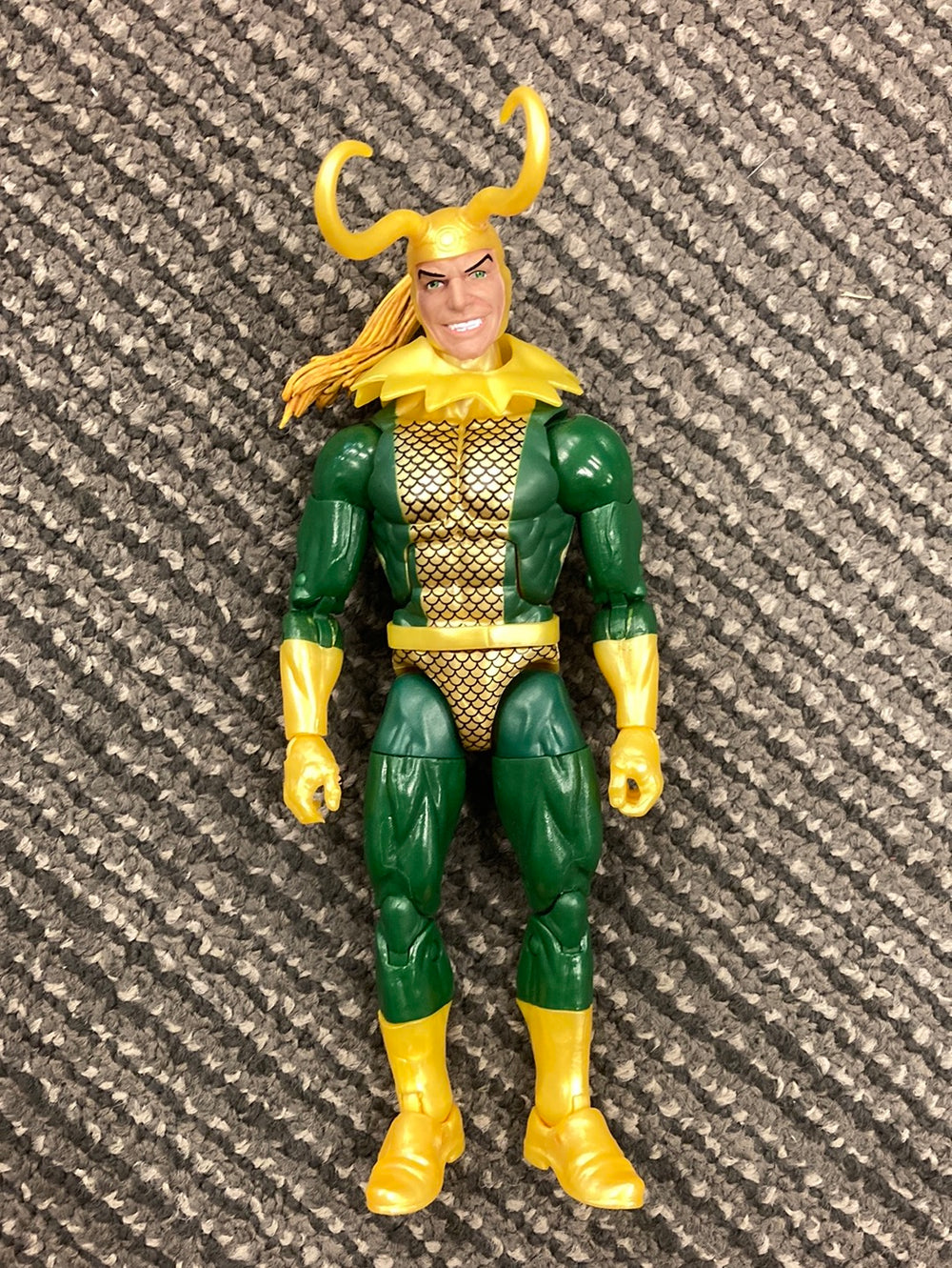 Marvel Legends Retro Card Loki