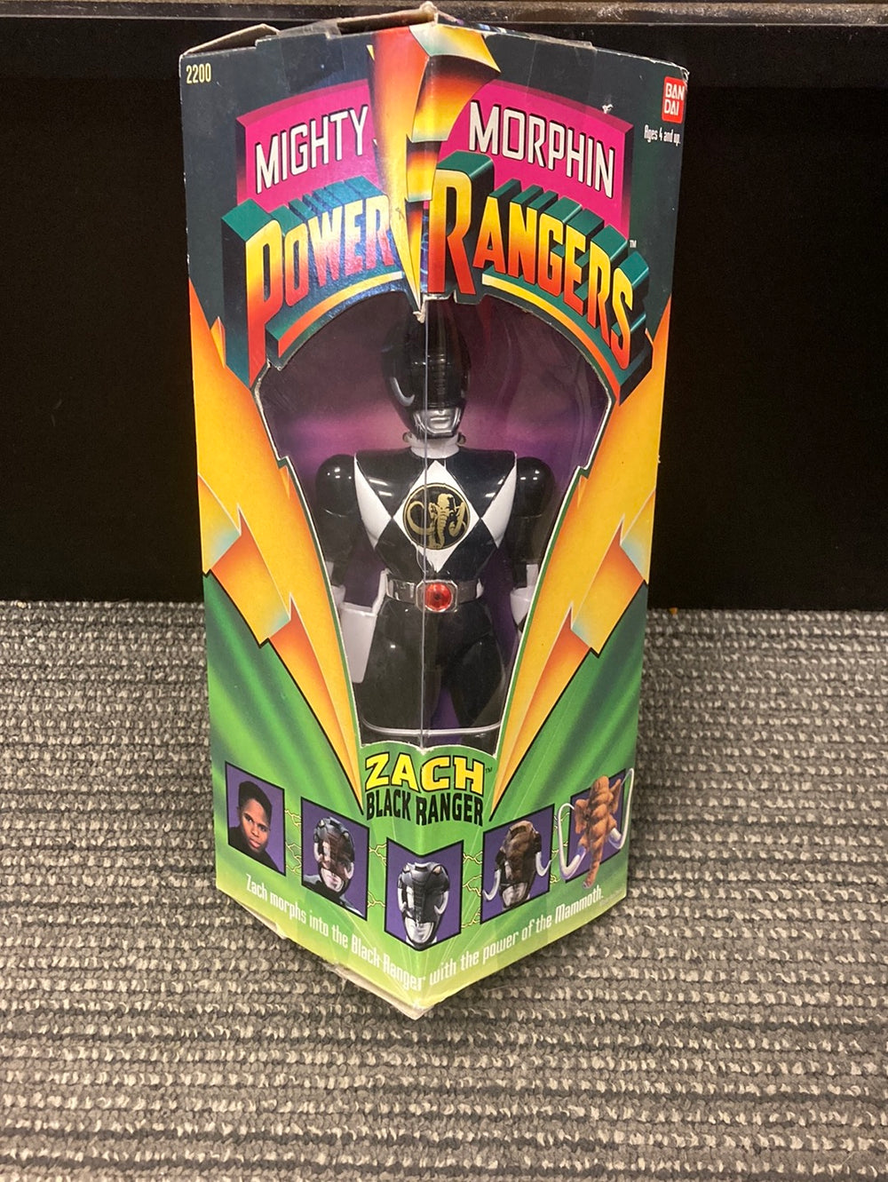 1993 Mighty Morphin Power Rangers  8'' figure (new)