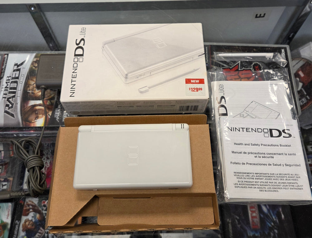 NINTENDO DS LITE CONSOLE COMPLETE IN BOX - POLAR WHITE *Amazing Condition*