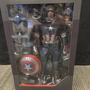 Hot Toys MMS-281 Captain America (Age Of Ultron)