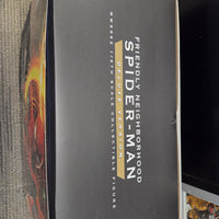 Friendly Neighborhood Spider-Man Deluxe Edition Sideshow Exclusive Hot Toys (MMS662) {Tobey Maguire} - No Way Home
