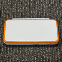 NINTENDO NEW 2DS XL CONSOLE - WHITE & ORANGE
