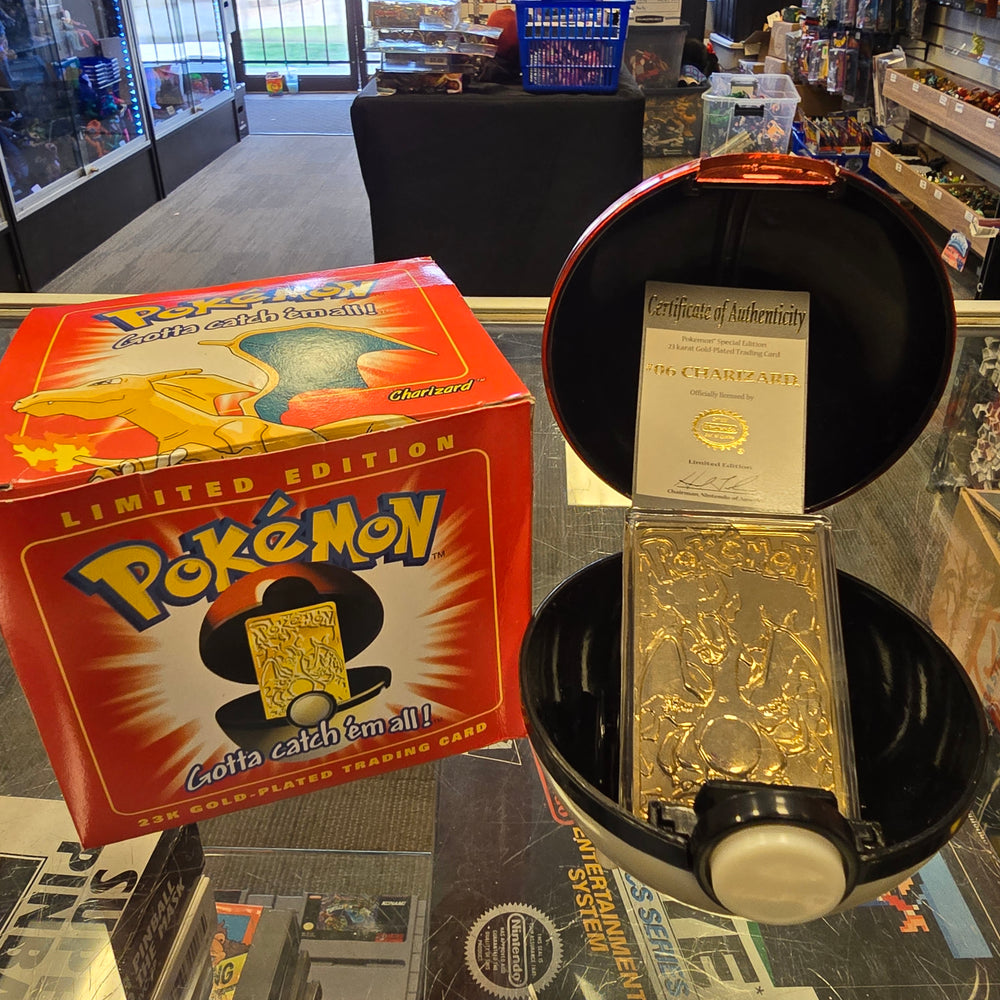 Pokémon- Charizard 23K Gold Plated Trading Card & Pokeball with Certificate of Authenticity