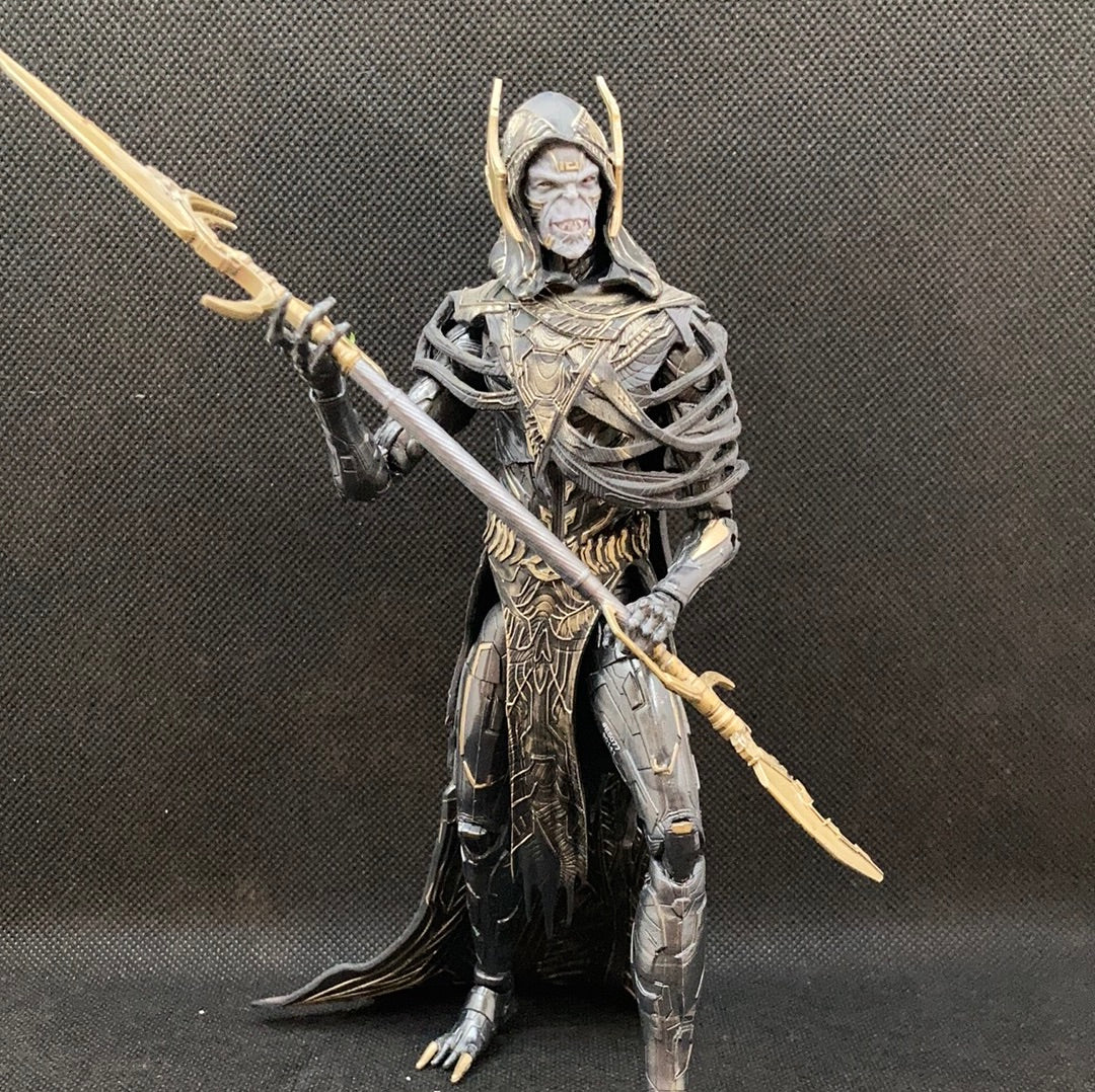 Corvus glaive hot sale action figure