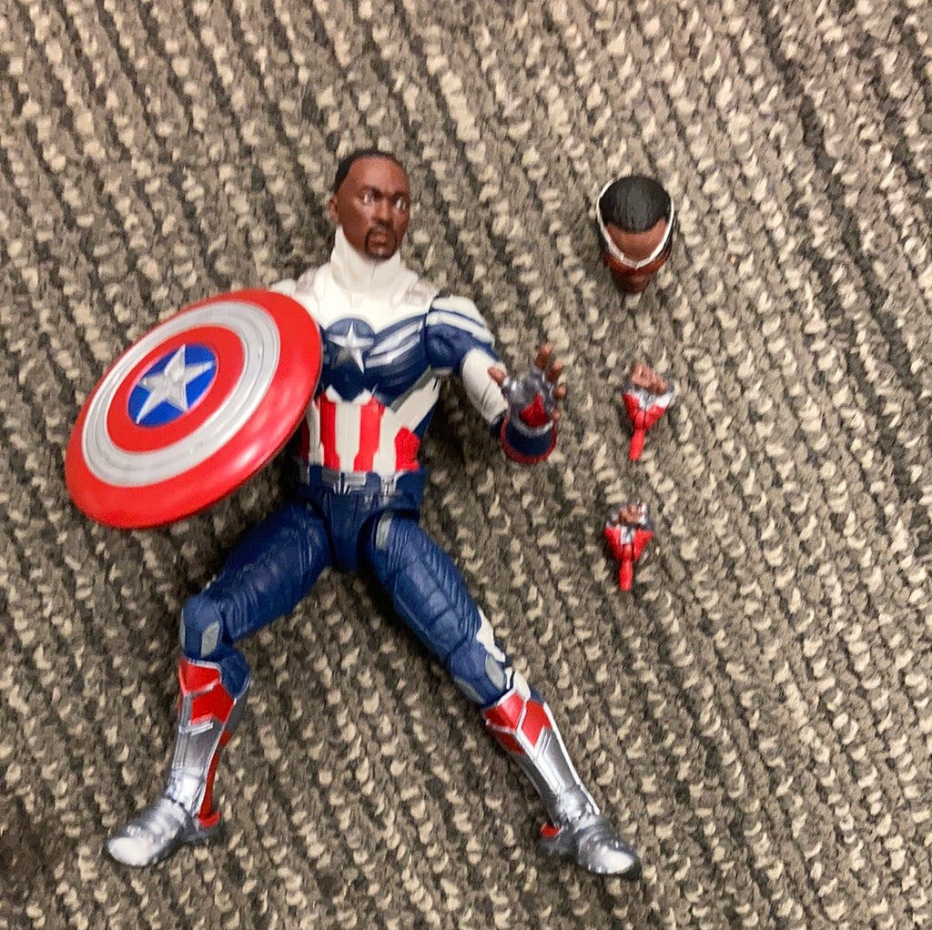 Nouvelle Figurine Captain America Sam Wilson Marvel Gallery 25cm —  nauticamilanonline